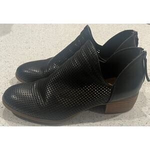 Sofft Canobie Leather Cut Out Ankle Boots, Women's 9.5